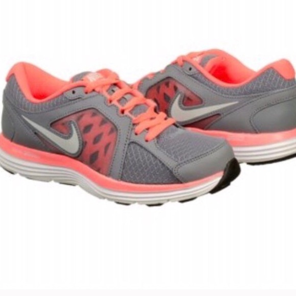 nike dual fusion st3